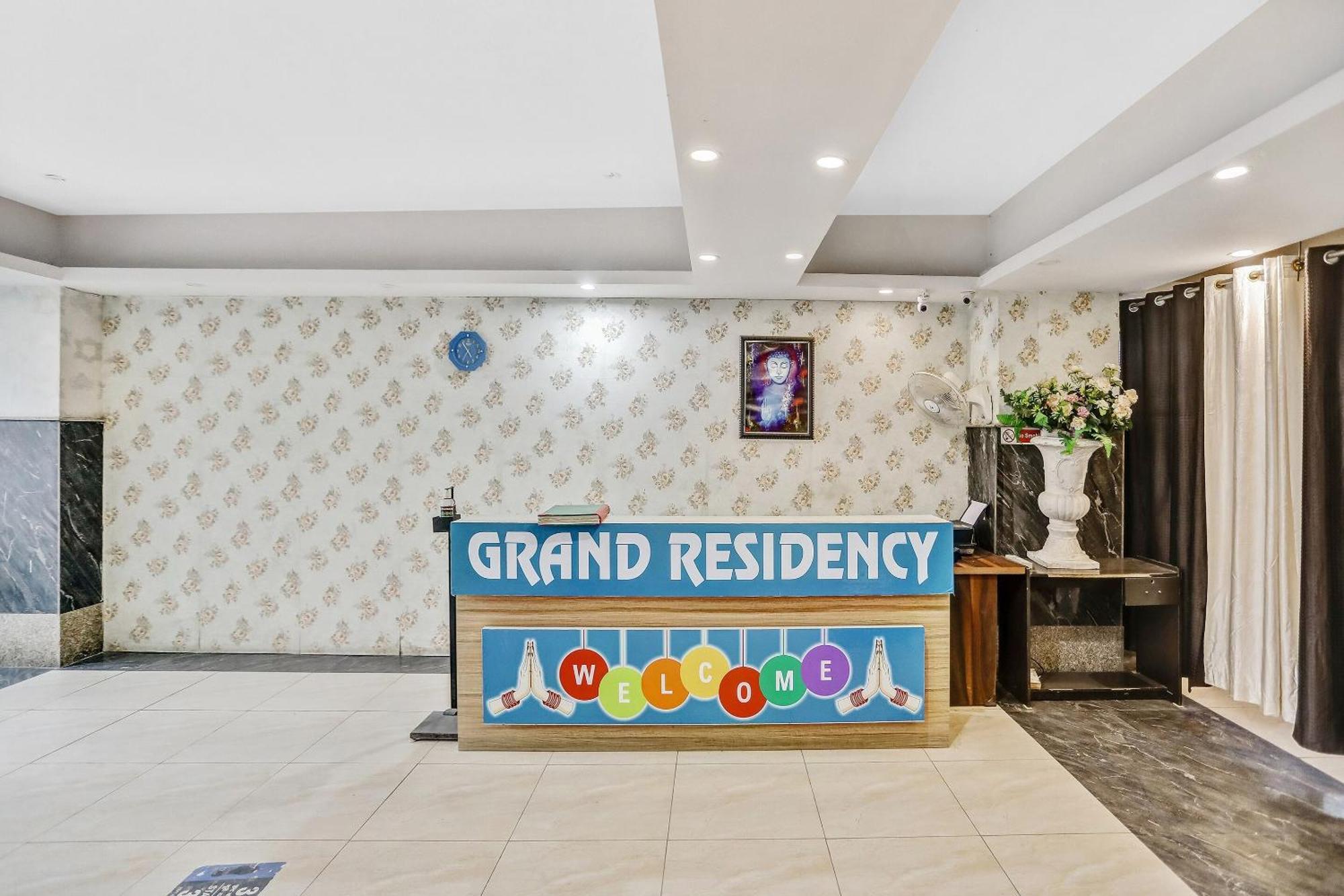 Townhouse 22956 Hotel Grand Residency Delhi  Exterior foto